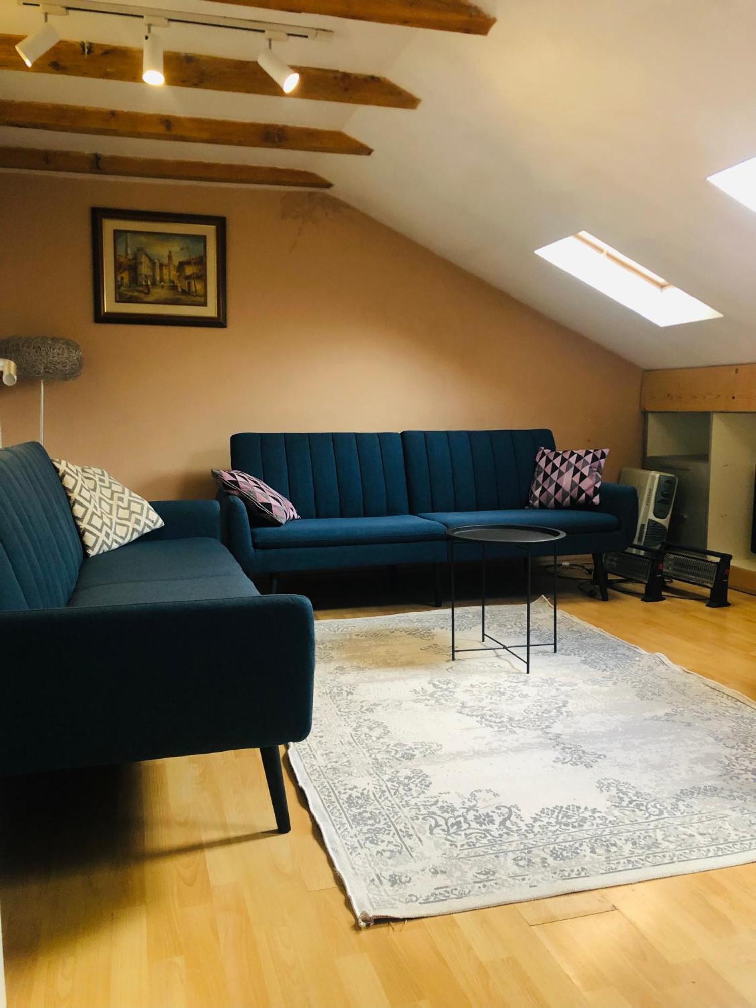 Central Apartment Prishtinë Ngoại thất bức ảnh