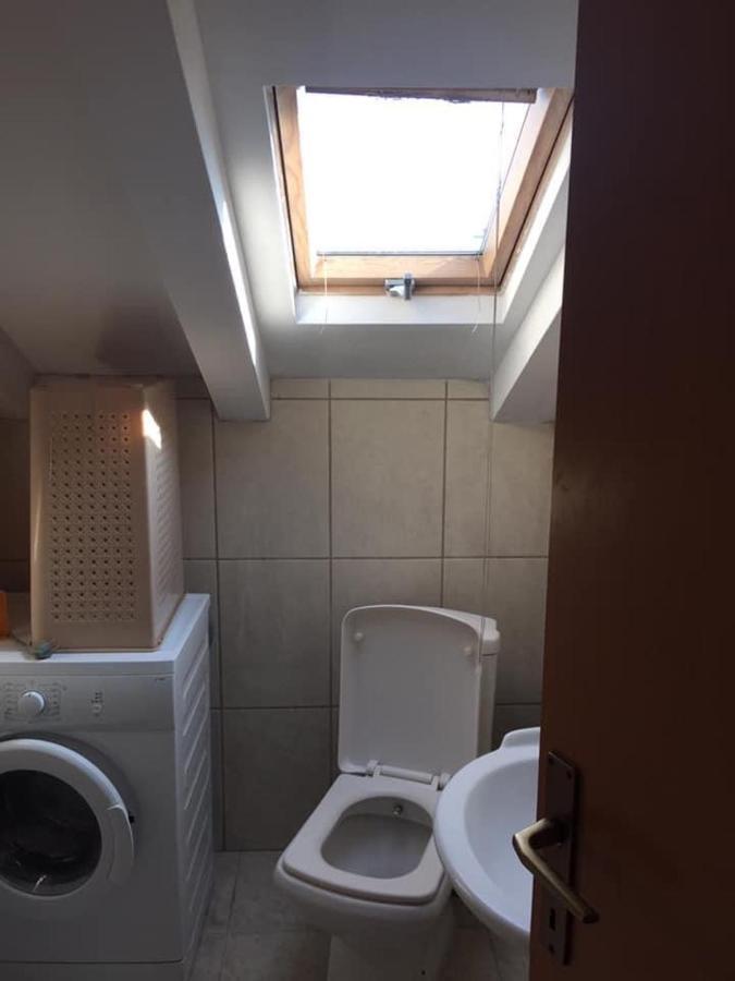 Central Apartment Prishtinë Ngoại thất bức ảnh